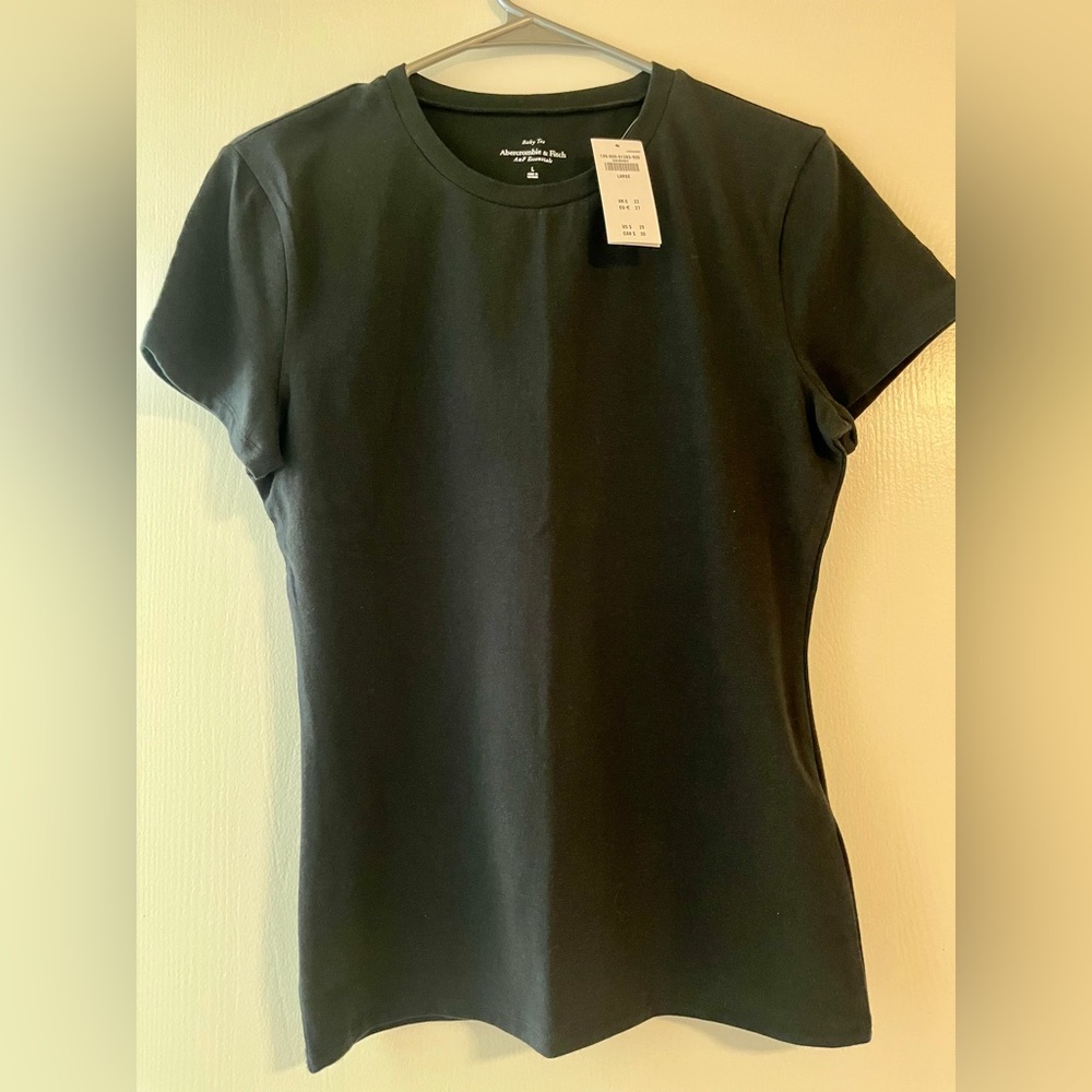 Essential Tuckable Baby Tee